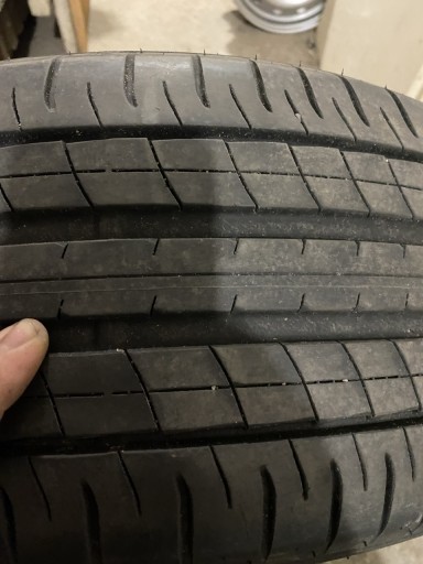 Zdjęcie oferty: Dunlop 225/50 18’ R18 7 mm 22 rok cena za 2 szt