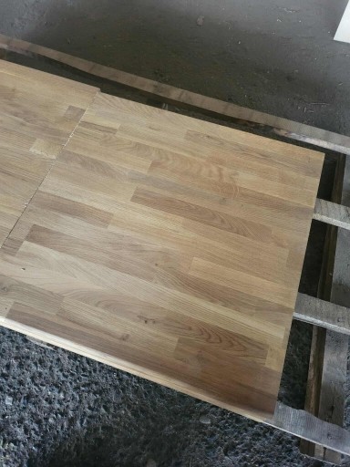Zdjęcie oferty: Blat dębowy 28mmx 62cmx62cm-  lite drewno pod umywalkę 