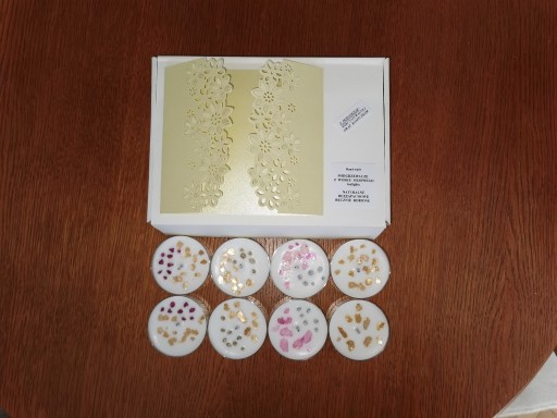 Zdjęcie oferty: Tealight Podgrzewacze z Wosk Sojowego DUŻE 8 sztuk