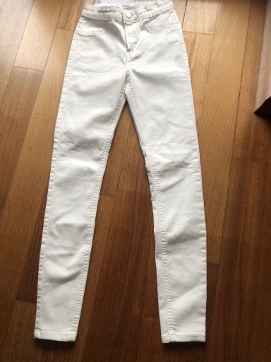 Zdjęcie oferty: Nowe białe spodnie jeans Sinsay, r. 32, dł. 87 cm