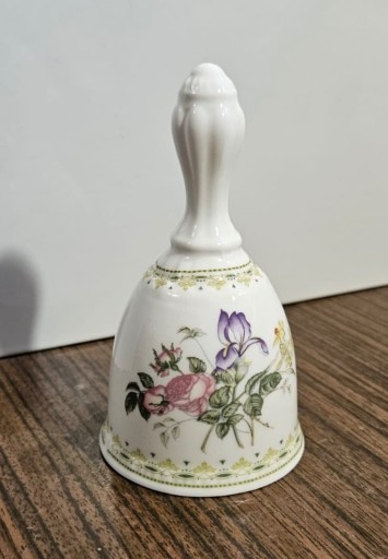 Zdjęcie oferty: ROYAL DOULTON Dzwonek porcelanowy CAMILLA 1990