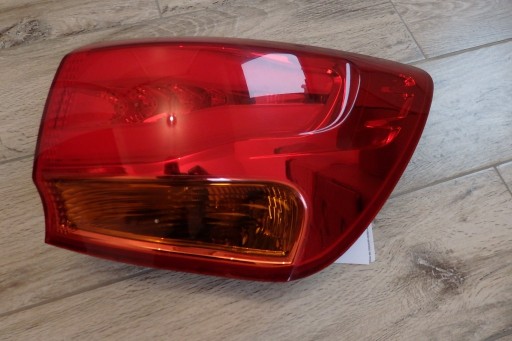 Zdjęcie oferty: lampa  tylna prawa CEED II kombi LED