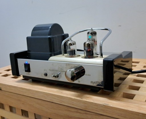 Zdjęcie oferty: WZMACNIACZ LAMPOWY EYETEK DK 6131