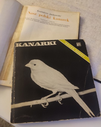Zdjęcie oferty: Książki hodowla kanarków 2 szt z lat 70 tych