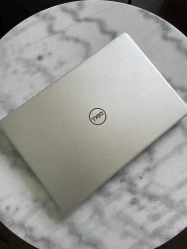 Zdjęcie oferty: Laptop DELL Inspiron 13, 13,3” Intel Core i7