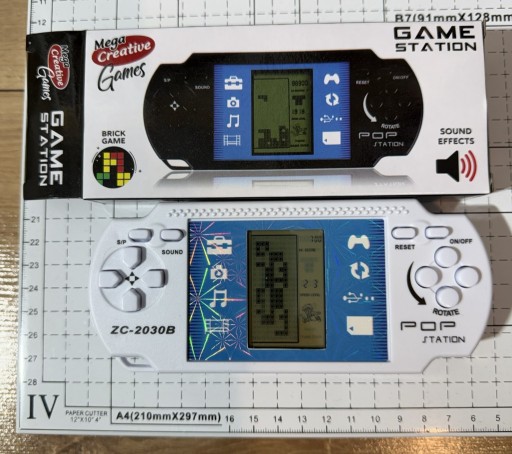 Zdjęcie oferty: Konsolka przenośna Game Station Mega Creative ZC-2030B – Tetris/Brick Game