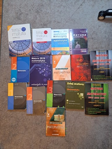 Zdjęcie oferty: Zestaw repetytoriów do matury z matematyki 