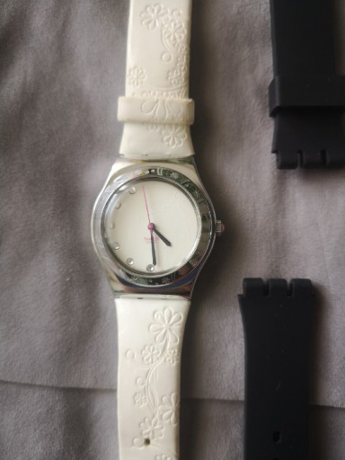 Zdjęcie oferty: Zegarek swatch irony medium srebrny ecru 2 paski