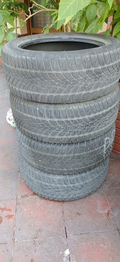 Zdjęcie oferty: Komplet 4 szt opon Dunlop SP Winter Sport