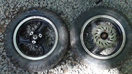 Zdjęcie oferty: Koła do skutera 110/90-12 