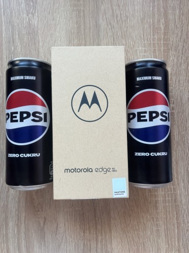 Zdjęcie oferty: Motorola Edge 40 Neo 12/256 GB Soothing Sea + 2 Pepsi