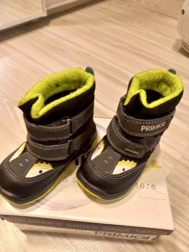 Zdjęcie oferty: Buty chłopięce zimowe Primigi r.22