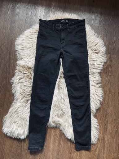 Zdjęcie oferty: Sinsay jeansy mid waist czarne 36 s rurki spodnie