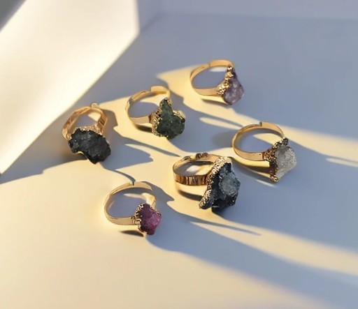 Zdjęcie oferty: Pierścionek pierścień z naturalnym kamieniem druzy