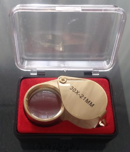 Zdjęcie oferty: WYPRZEDAŻ 2 lupy - lupa jubilerska złota 30x21mm, lupa do portfela +brelok