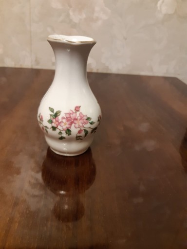 Zdjęcie oferty: Mały wazonik porcelana Bogucice PRL 