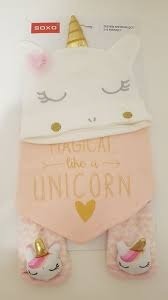 Zdjęcie oferty: nowy SOXO zestaw niemowlęcy 0-6 mcy czapka chustka skarpetki grzechotki