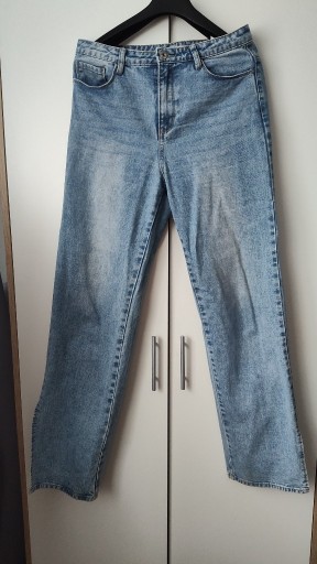 Zdjęcie oferty: Szerokie jasne jeansy z szerokimi nogawkami 40/L