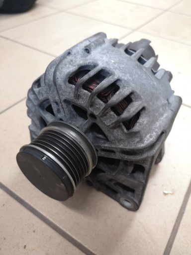 Zdjęcie oferty: Alternator Renault Megane Scenic 2.0 Tce 1.9 dci