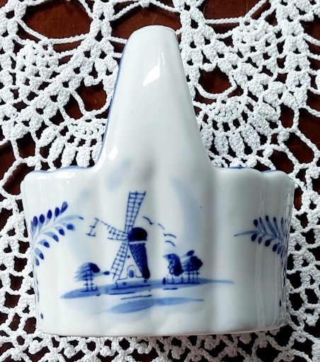 Zdjęcie oferty: Holenderski ceramiczny koszyczek wiatraki