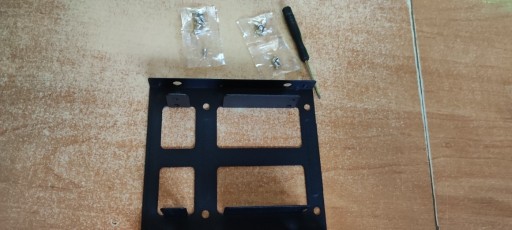 Zdjęcie oferty: SANKI KIESZEŃ na 2 dyski SSD HDD 2.5 NA 3.5