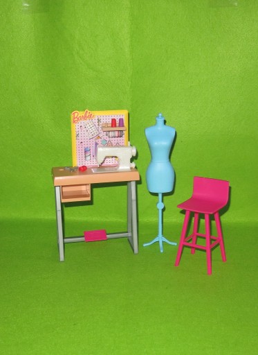 Zdjęcie oferty: mebelki Barbie pracownia krawiecka Mattel