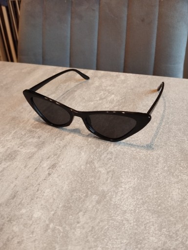 Zdjęcie oferty: Okulary przeciwsłoneczne vintage kocie oczy 