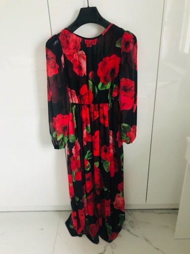 Zdjęcie oferty: Długa suknia w róże