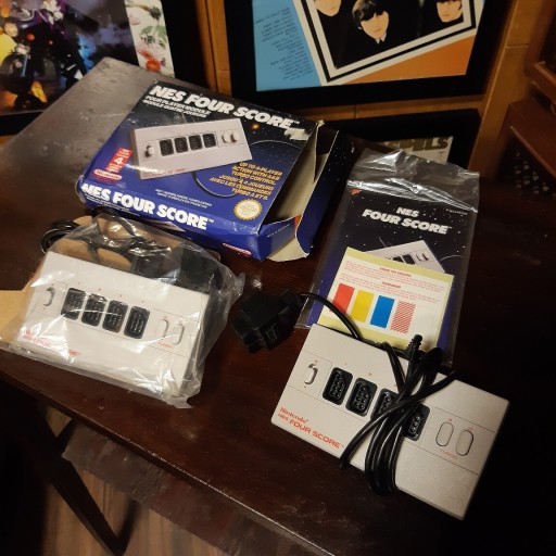 Zdjęcie oferty: Nintendo NES Four score adapter na 4 graczy