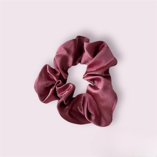 Zdjęcie oferty: Gumka do włosów satynowa Scrunchie ciemny róż