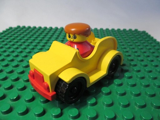 Zdjęcie oferty: LEGO DUPLO samochód żółty