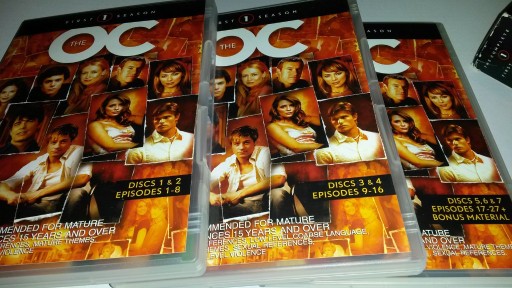 Zdjęcie oferty: The O.C. Życie na fali Sezon 1 komplet 7 DVD