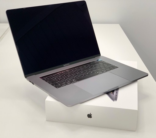 Zdjęcie oferty: Laptop Apple MacBook Pro 15,4 , i7, RETINA, SSD