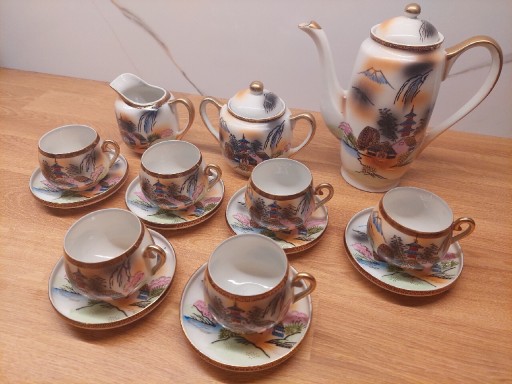 Zdjęcie oferty: Japońska porcelana - komplet