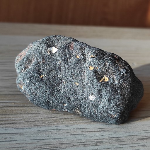 Zdjęcie oferty:  meteoryt meteor niezidentyfikowany kamień