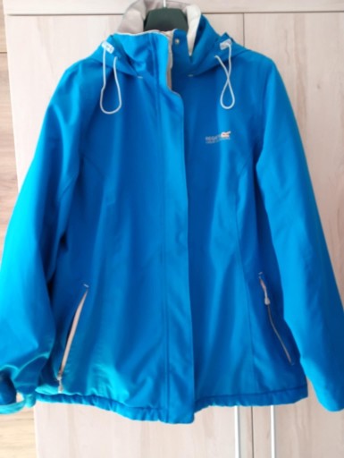 Zdjęcie oferty: Zimowa kurtka damska Regatta Isotex 10000 - r. 46/48