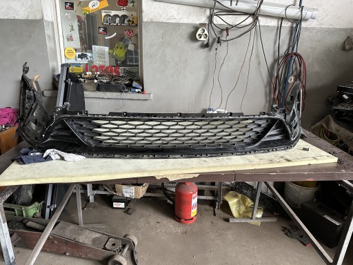 Zdjęcie oferty: Grill atrapa Kia Pro Ceed GT 86561-J7900