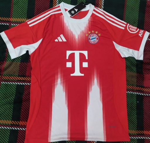 Zdjęcie oferty: Koszulka piłkarska Bayern Monachium XL nowa z metką