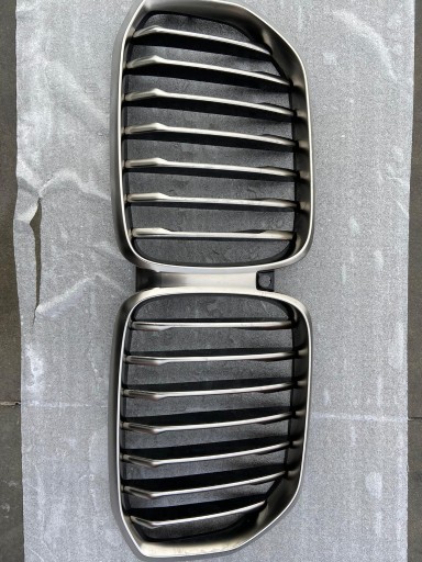 Zdjęcie oferty: Grill przedni nerki chłodnicy BMW X5 G05 M-Pakiet