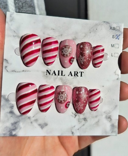 Zdjęcie oferty: Zestaw Press On Nails Rękodzieło - świąteczne . Rozmiar S