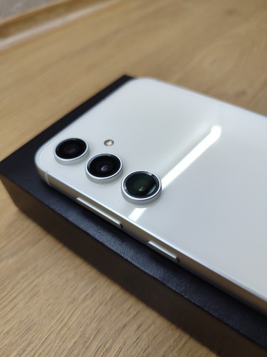 Zdjęcie oferty: Samsung S23FE STAN IDEAŁ/NIEUŻYWANY 128GB/8GB RAM