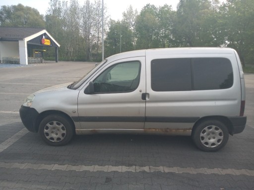 Zdjęcie oferty: Peugeot Partner I rocznik 2005 (303 100 km)