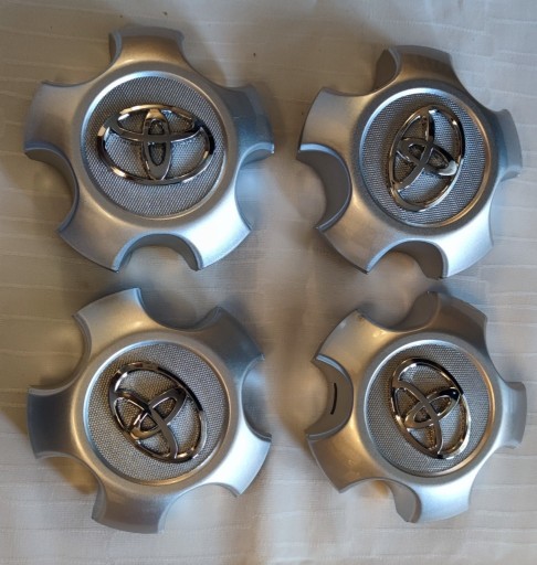 Zdjęcie oferty: 4 szt. Kołpaki Dekielki dekiel kołpak kapsel do felg TOYOTA RAV4