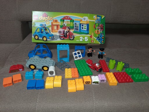 Zdjęcie oferty: LEGO  Duplo Pościg policyjny, psterunek 10532