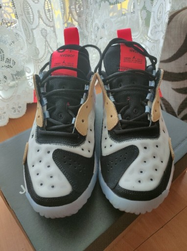 Zdjęcie oferty: Nike Jordan delta 2 (44EU) - NOWE