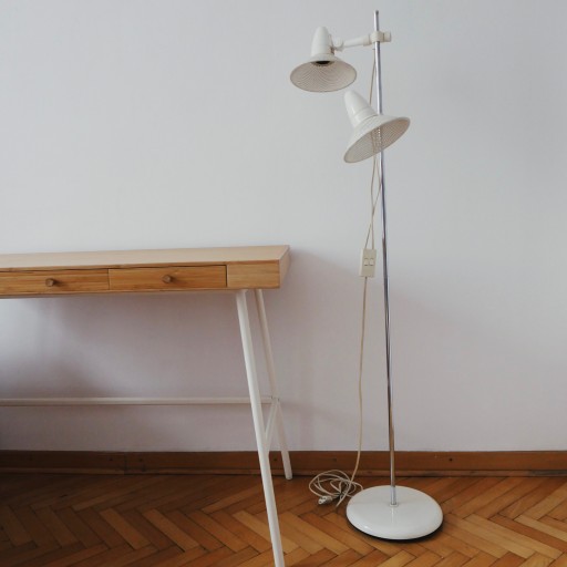 Zdjęcie oferty: Włoska lampa Miwi biała stojąca vintage lata 70.