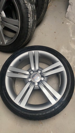 Zdjęcie oferty: Komplet felg R18 Seat Leon FR 5x112 et51 7,5J