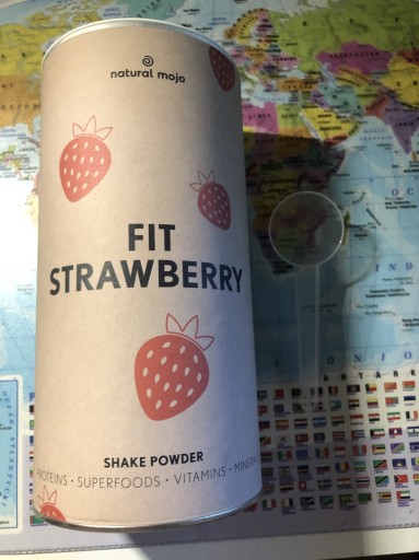 Zdjęcie oferty: Natural mojo fit strawberry shake powder + GRATIS