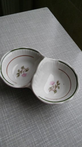 Zdjęcie oferty: Solniczka Pieprzniczka Porcelana Włocławek ! TANIO