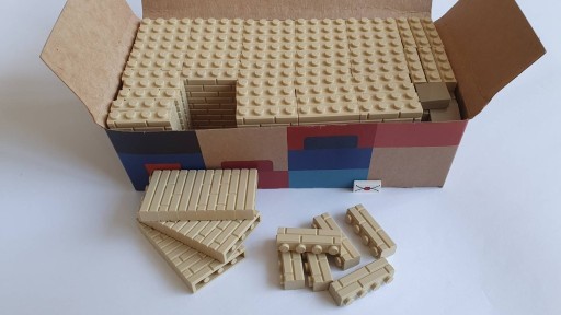 Zdjęcie oferty: LEGO pudełko klocków: cegiełka j. brąz 1x4 15533